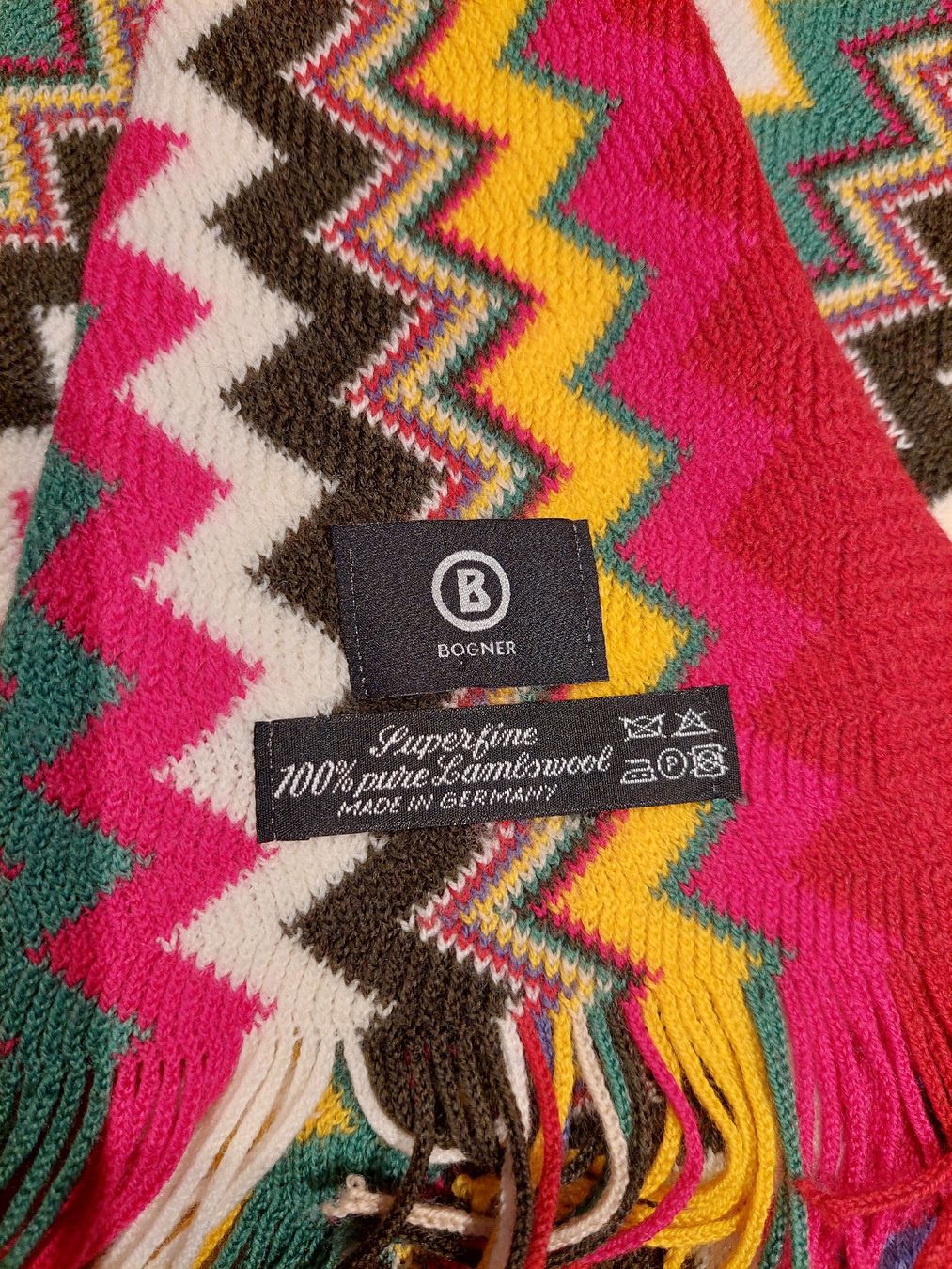 Bogner Foulards, Tücher & Schals: Bogner Schal, 100% pure Lambswool, Made in Germany – Gebraucht aus Brunnen von Livianda 2