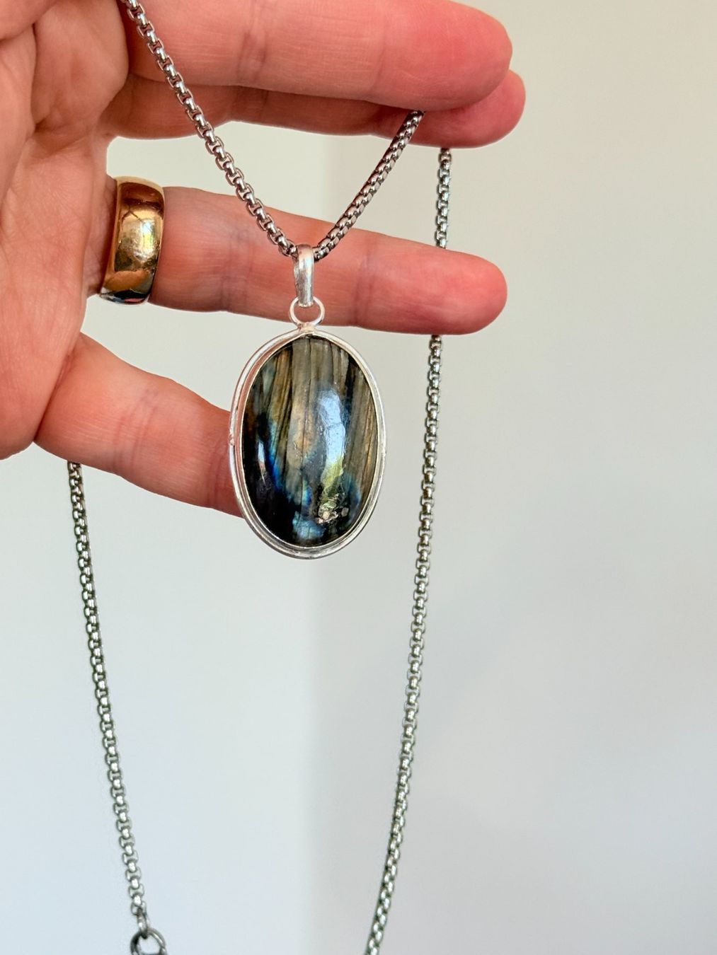 Catenine: Collier vintage avec pendentif pierre Labradorite – Nuovo e nell'imballaggio originale da Genève venduto da AWWA 9