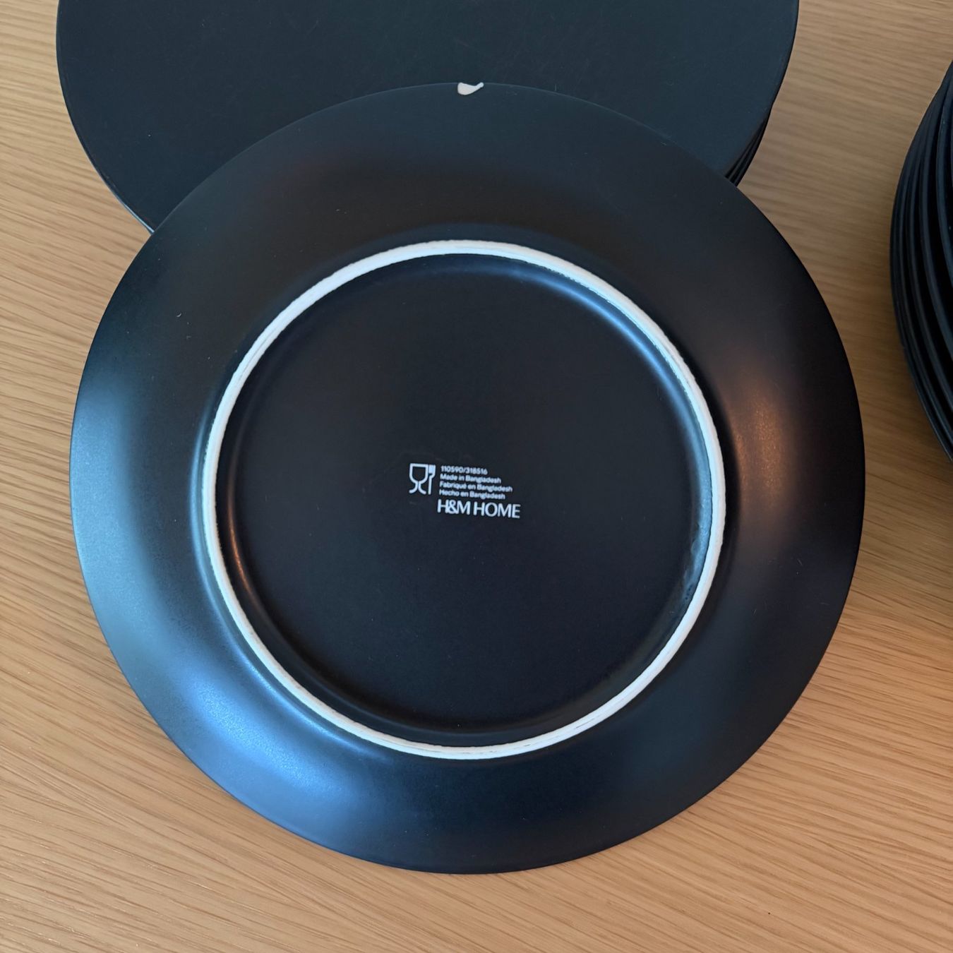 Ikea Piatti: Lot d'assiettes noires mat – Usato da St-George venduto da alaixee 4