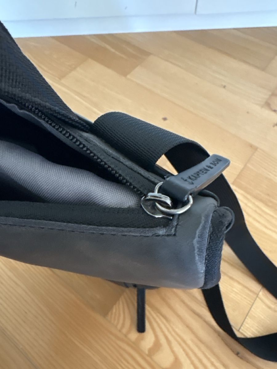 Kapten & Son Sacs à dos: Rucksack Kapten & Son schwarz wenig gebraucht – D'occasion à Berneck par SESSES 3