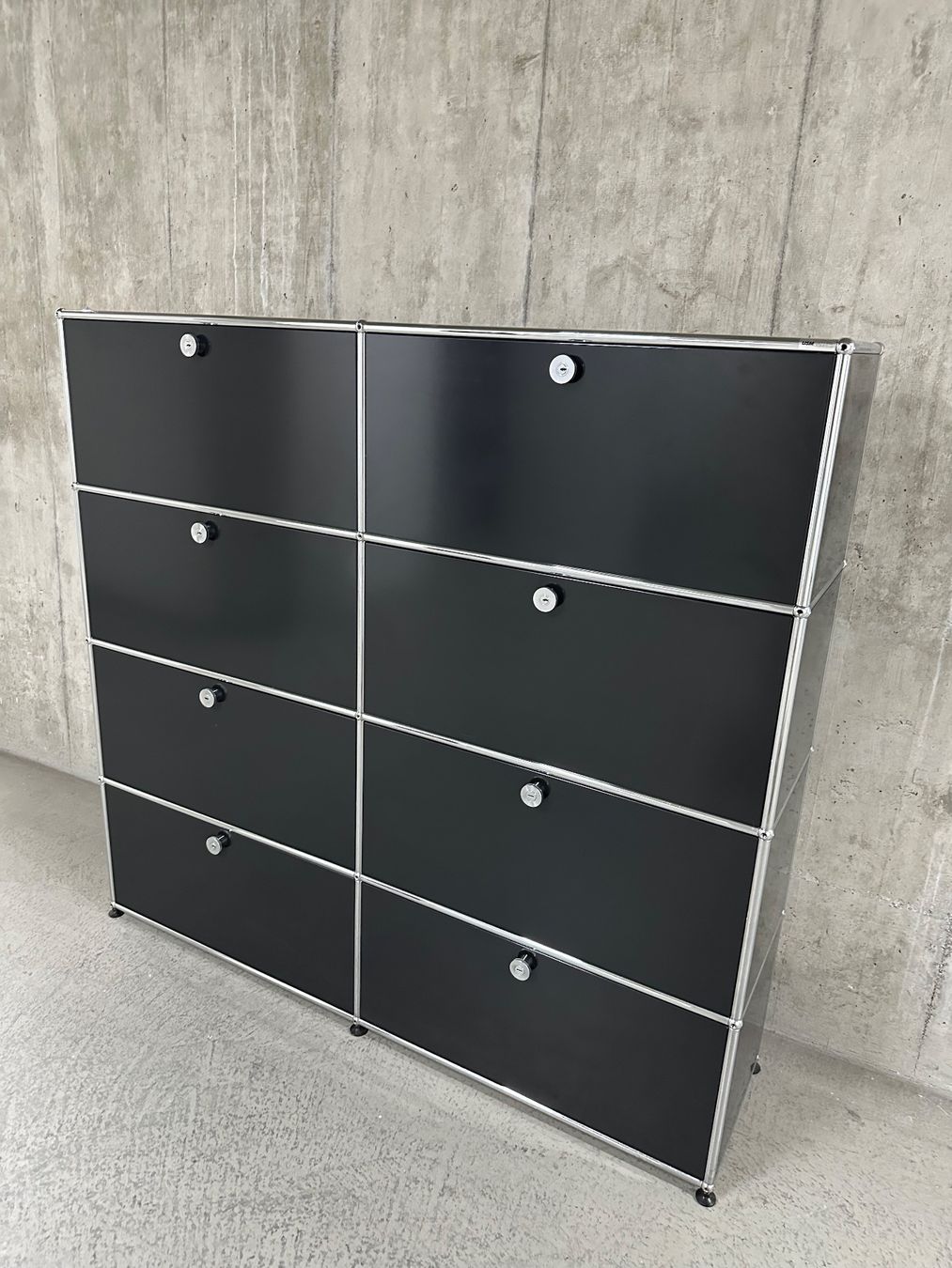 USM Regale: USM Haller Highboard in Schwarz – Gebraucht aus Opfikon von lula21