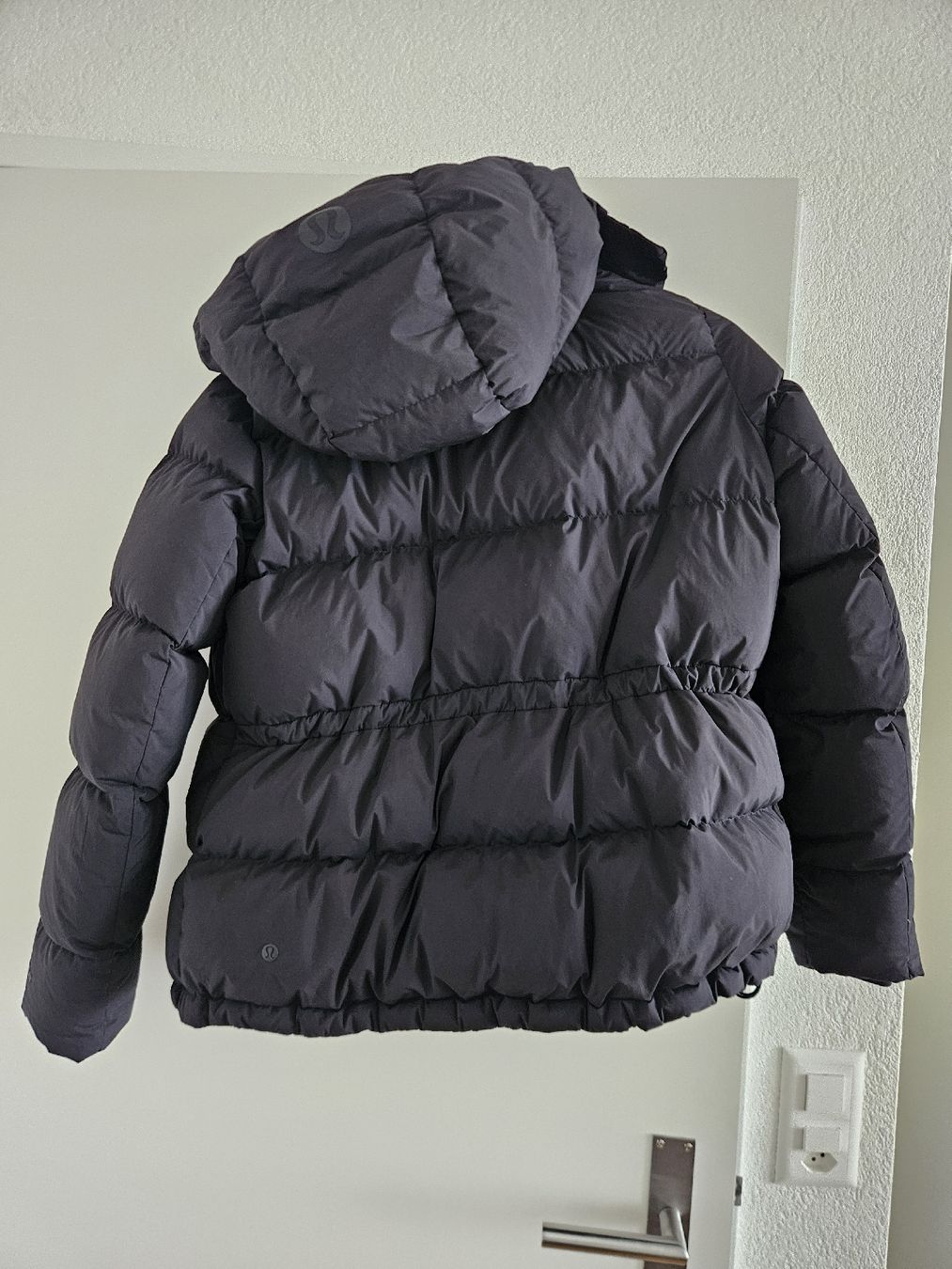 Lululemon Giacche: Lululemon Daunenjacke – Usato da Wil SG venduto da an_ka 1