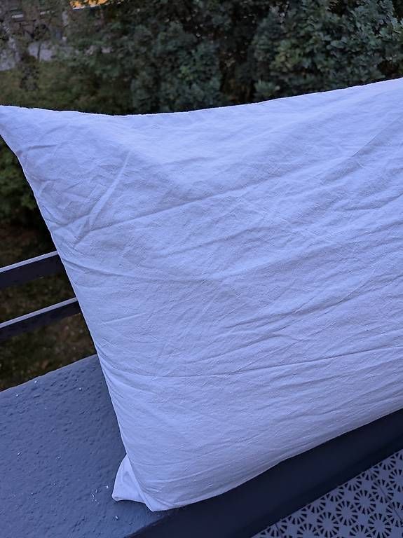 Ikea Cuscini: Seitenschläferkissen von Ikea weiss – Usato da Bern venduto da samtgrau 1