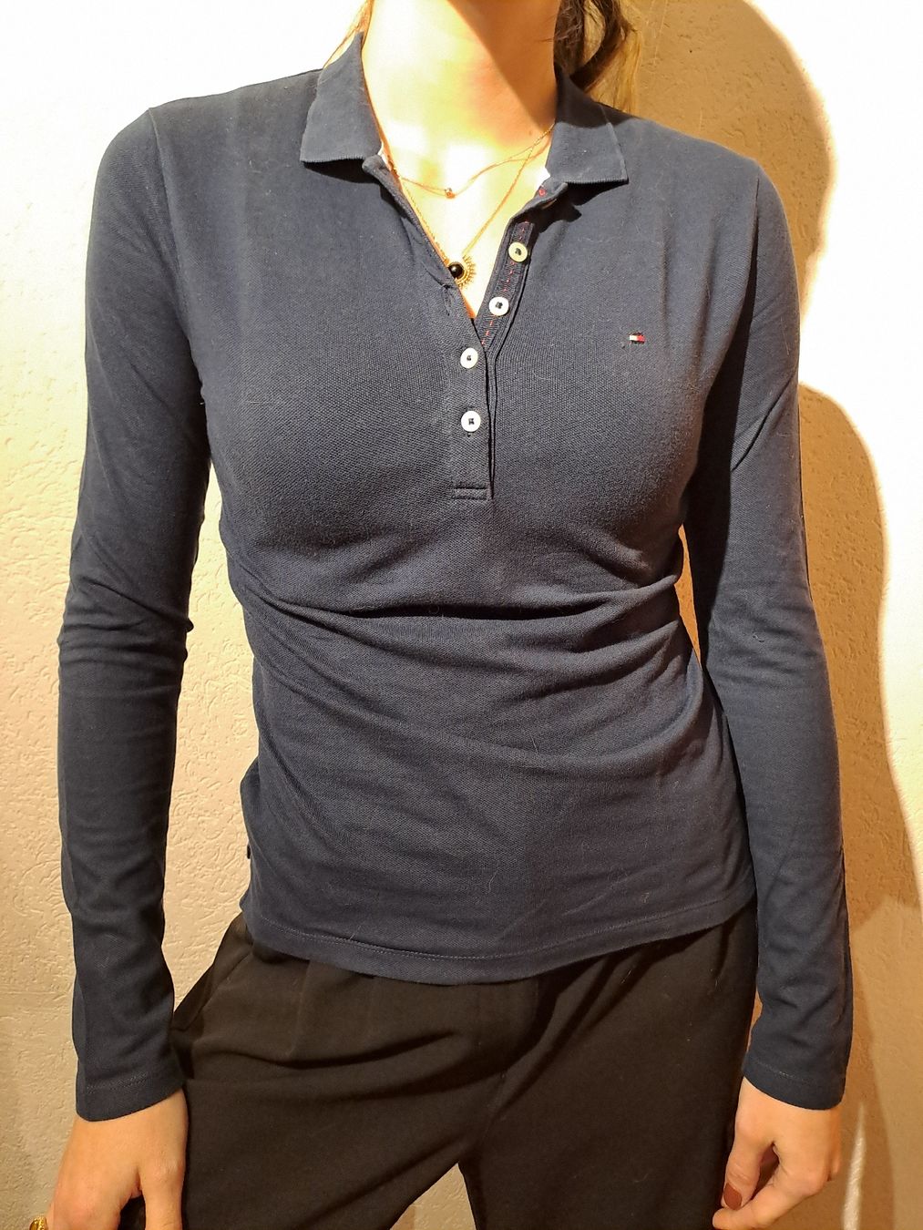 Tommy Hilfiger Magliette Polo: Polo Tommy Hilfiger noir, coupe Slim – Usato da Valeyres-sous-Montagny venduto da Romy.