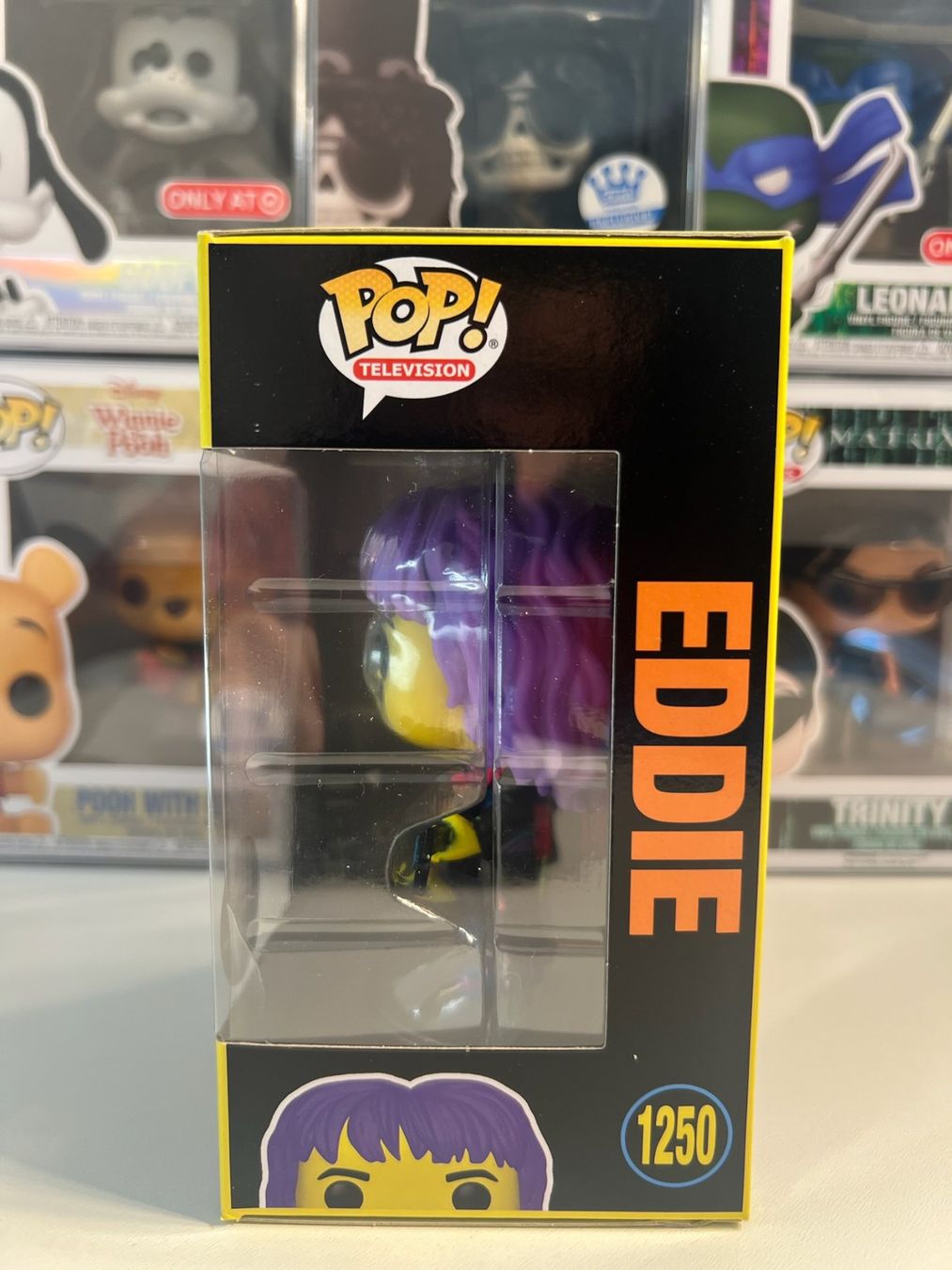 Funko Statuette: Funko POP! Stranger Things Blacklight Eddie with Guitar Lim. – Nuovo e nell'imballaggio originale da Le Mouret venduto da perfectbijou 3