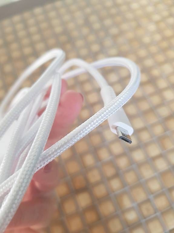 Samsung Kabel: Samsung Ladekabel 2.5m – Gebraucht aus Solothurn von antonella16