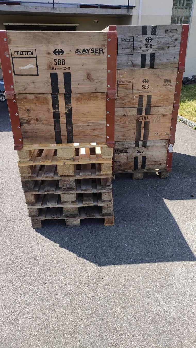 Pallets: Palettenrahmen und Paletten – Usato da Flawil venduto da rbdrei 3