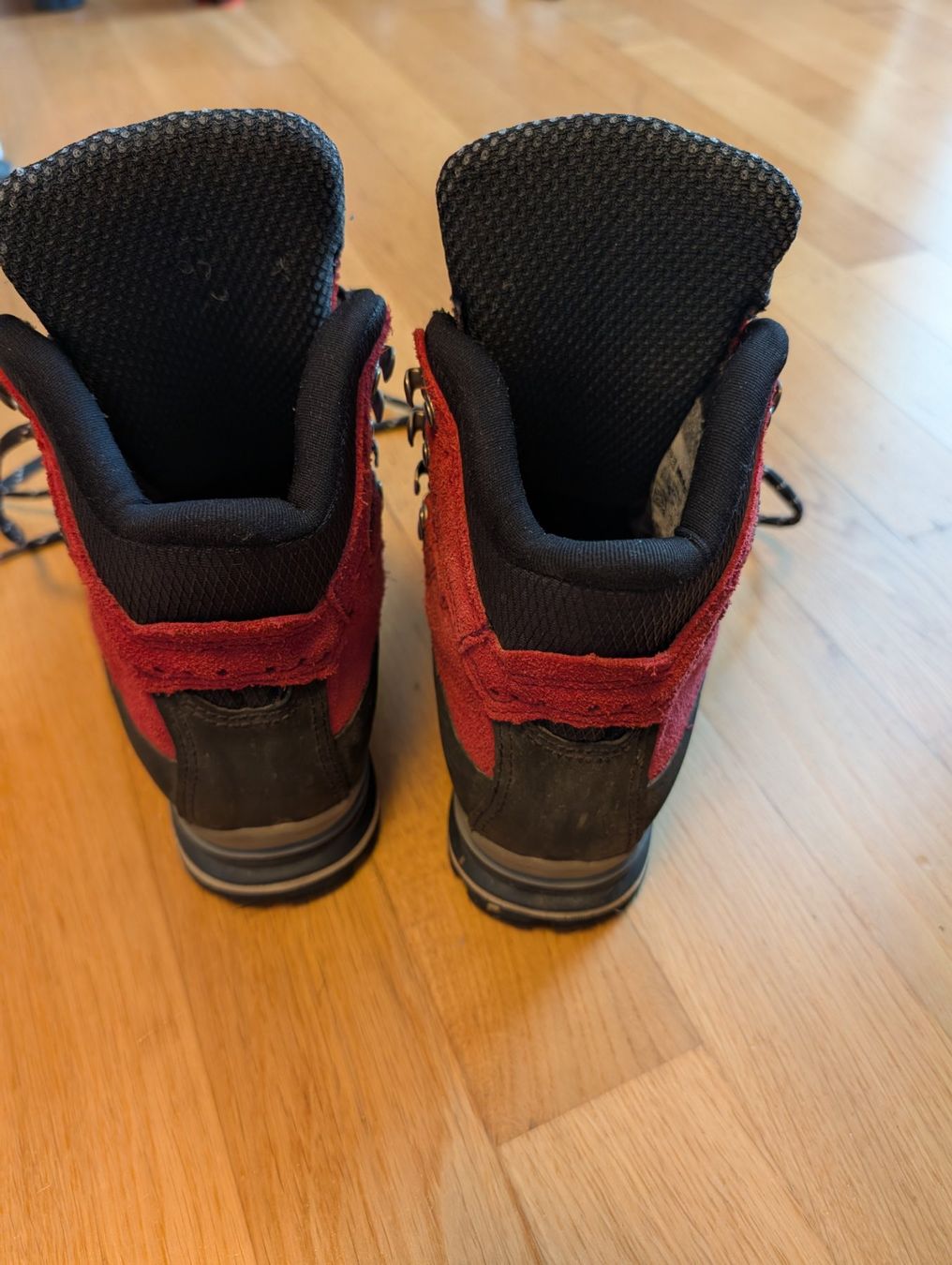 Meindl Chaussures filles: Wanderschuhe Meindl Grösse 36 – D'occasion à Ehrendingen par tdz1980 1