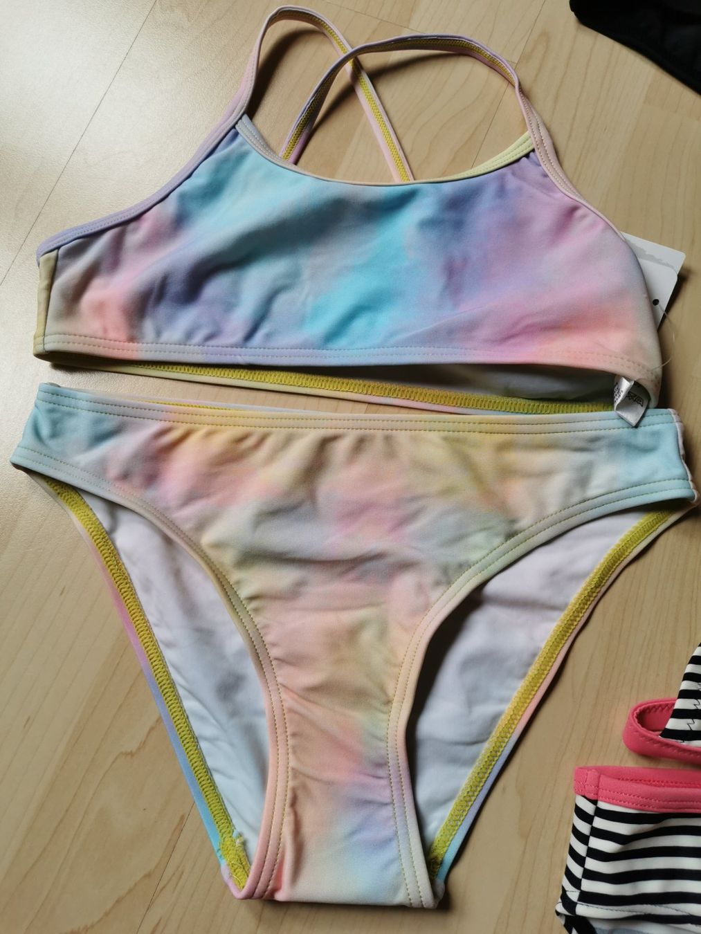 Costumi da bagno & Bikini: Badeanzugpaket Gr. 140 – Nuovo (secondo la descrizione) da Oberkulm venduto da Preneur 1