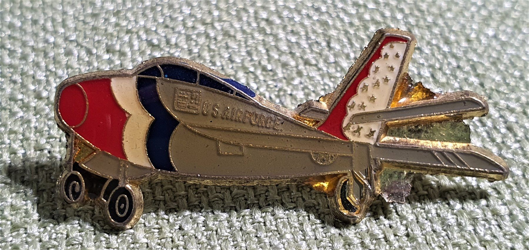 Plaketten & Abzeichen: M966 - Pin US Air Force Flugzeug Jet – Gebraucht aus Reinach BL von Boston-Verkauf