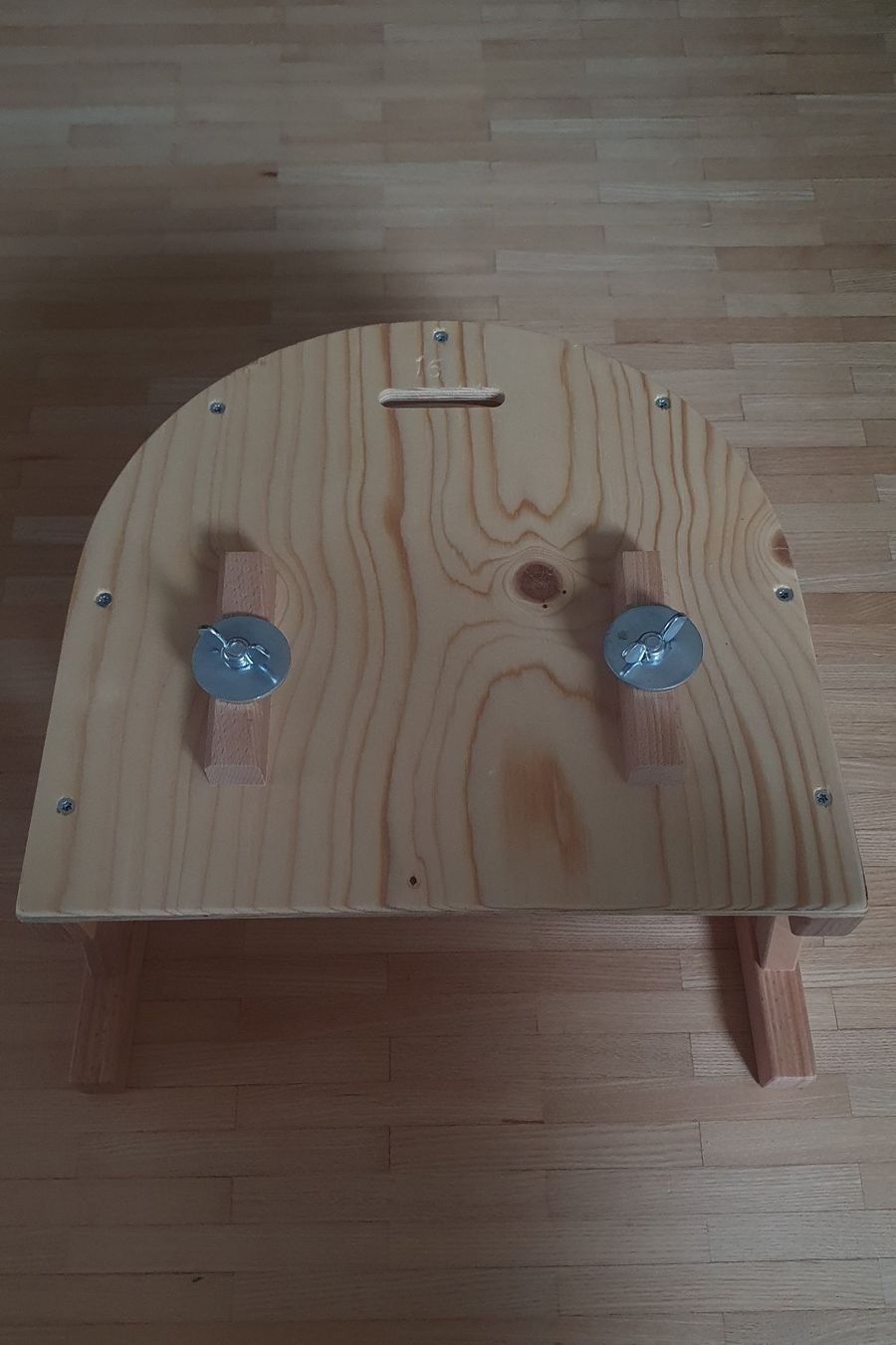 Schlitteln: Schlittensitz aus Holz mit Schlittensack – Gebraucht aus St. Gallen von Kinderboerse 4