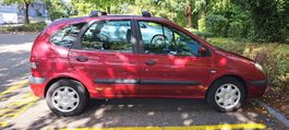 Renault Scénic 2.0 16V Alizé rot mit Dachreling