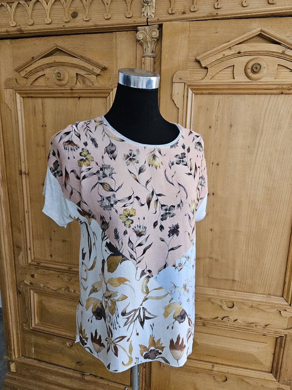 Zara T-Shirts: schönes T-Shirt, Zara – Gebraucht aus Wiesendangen von Sinhuk