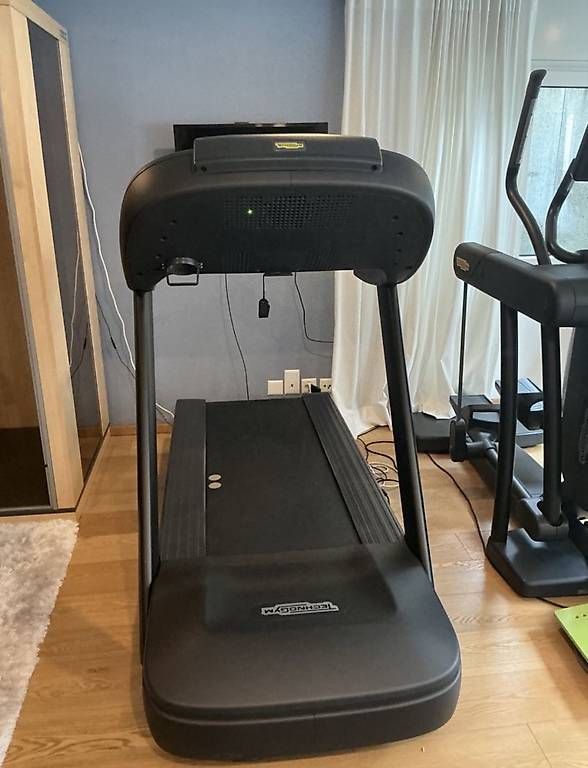 Technogym Hometrainer: Technogym RUN 1000 Profi Laufband – Gebraucht aus Aarburg von federer20 1