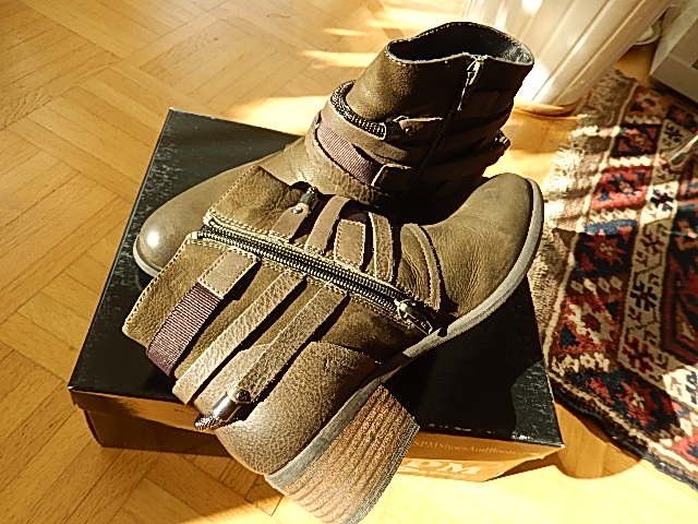 Scarpe da donna: Stiefeletten SPM – Usato da Aesch venduto da alaine6262
