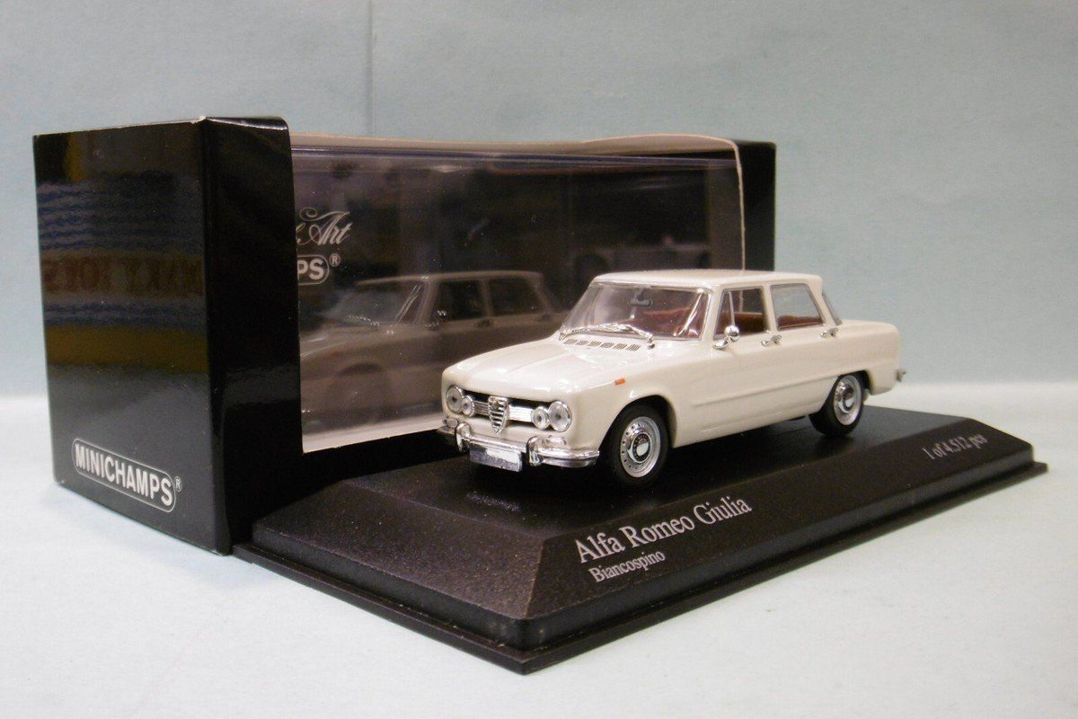 Alfa Romeo Modellini d'auto: Alfa Romeo Giulia (1970) – Nuovo e nell'imballaggio originale da Flawil venduto da Imperiosud