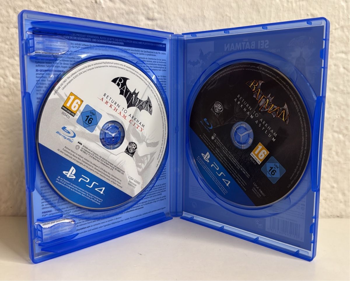 Sony Giochi: Batman Return to Arkham - PS4/PS5 Game Includes Two Titles – Usato da Ehrendingen venduto da bubulence 1