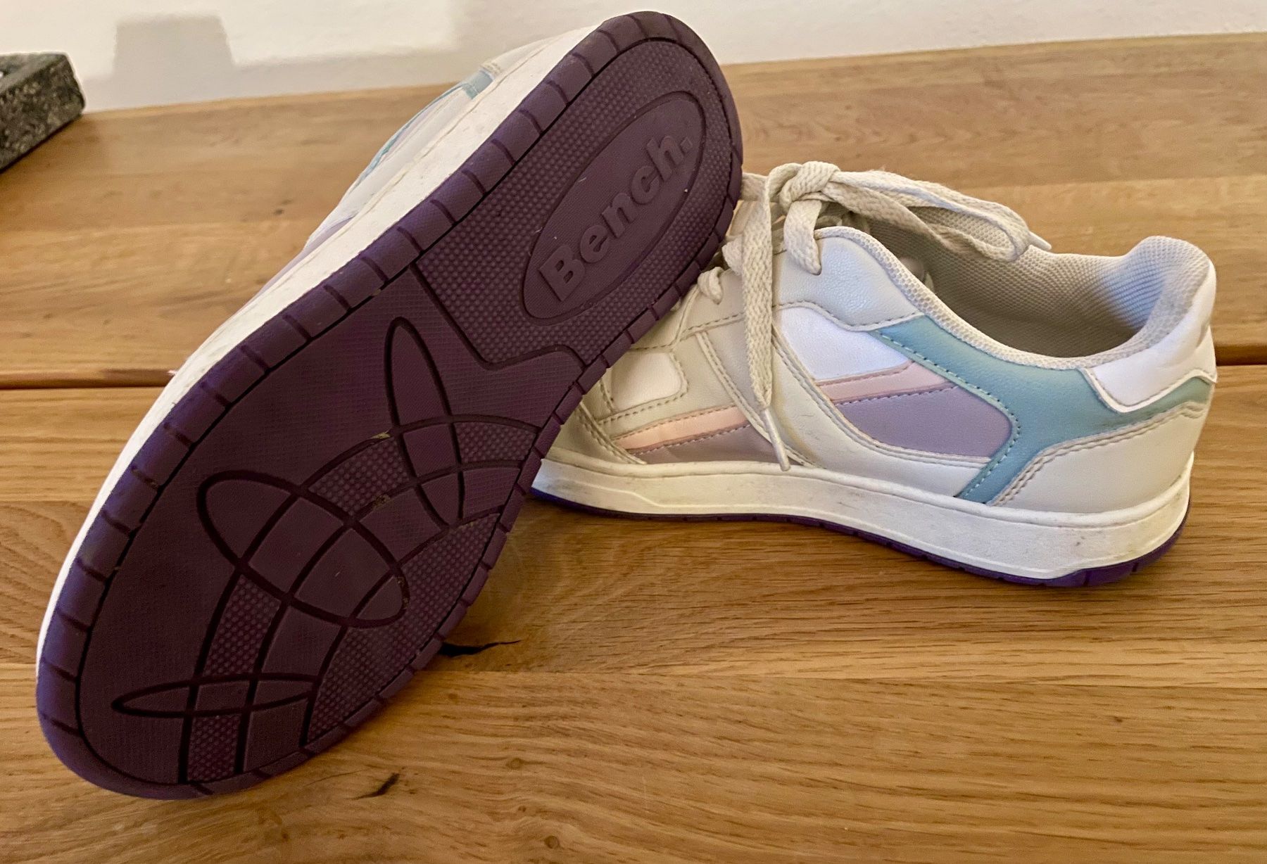 Bench Schuhe für Mädchen: Coole Turnschuhe von BENCH Grösse 36 – Gebraucht aus Fehraltorf von Marlene4 3
