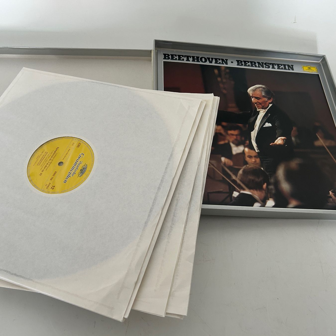 Dischi in vinile: Beethoven - Bernstein, 9 Symphonien / 8  LPs Doppelseitig – Usato da Rheineck venduto da emma.gut 4