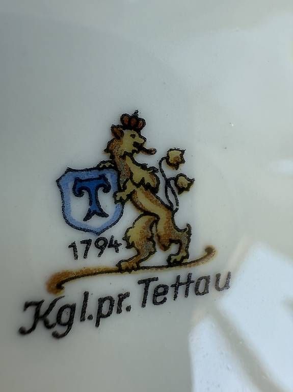 Set di piatti: Kaffeeservice mit Goldmalerei – Usato da Reinach BL venduto da Beutling 4