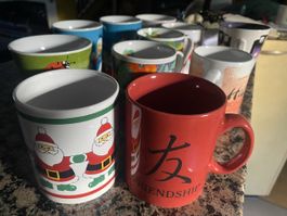 Tassen Set 11 Stueck guter Zustand