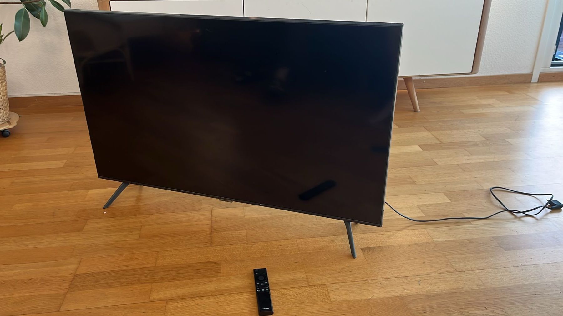 Fernseher: Samsung UE43AU7172U – Gebraucht aus Zürich von geritor
