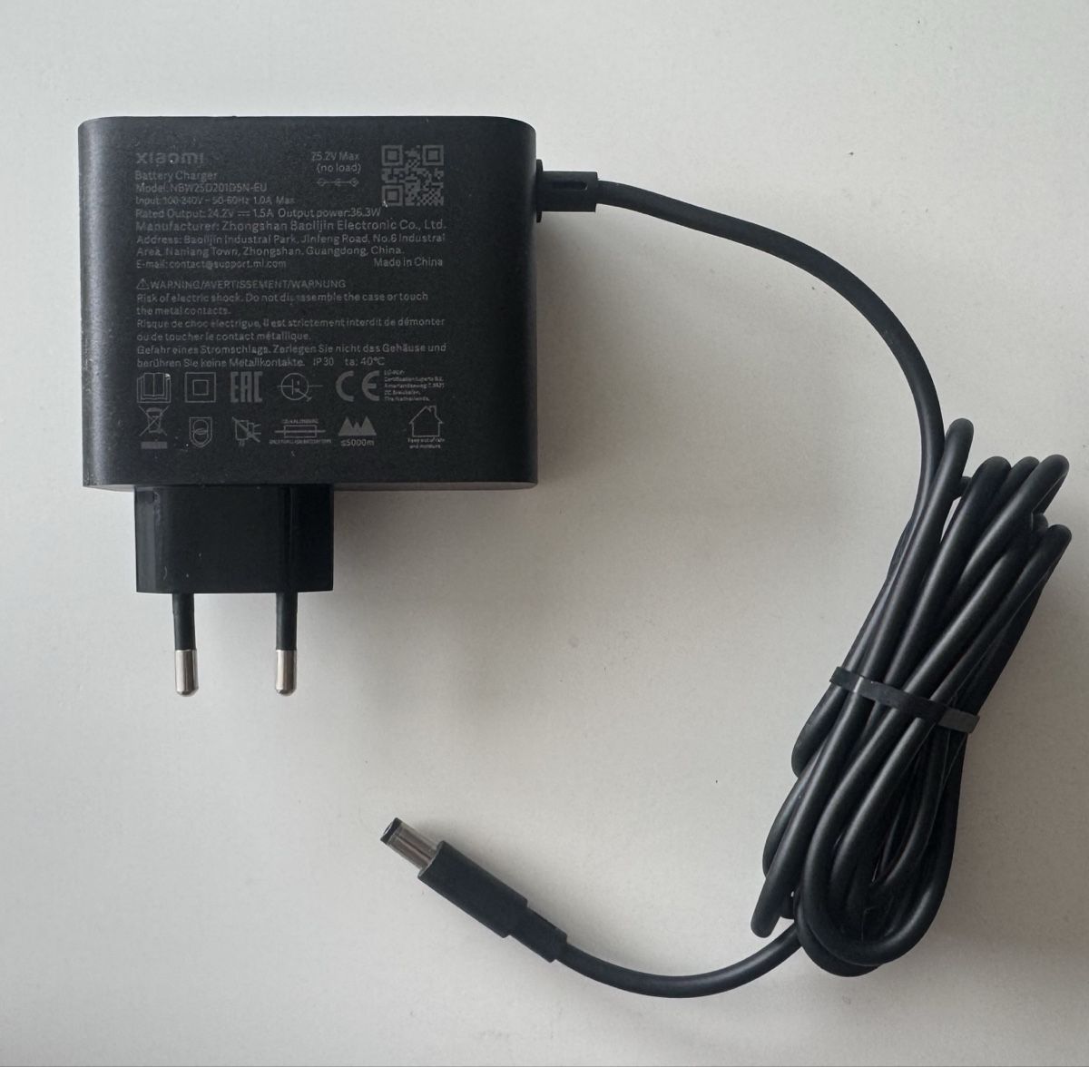 Xiaomi Chargeurs batteries: Original Xiaomi Ladegerät 24.2V 1.5A mit Kabel – Neuf (Voir description) à Turgi par jav_5hd5