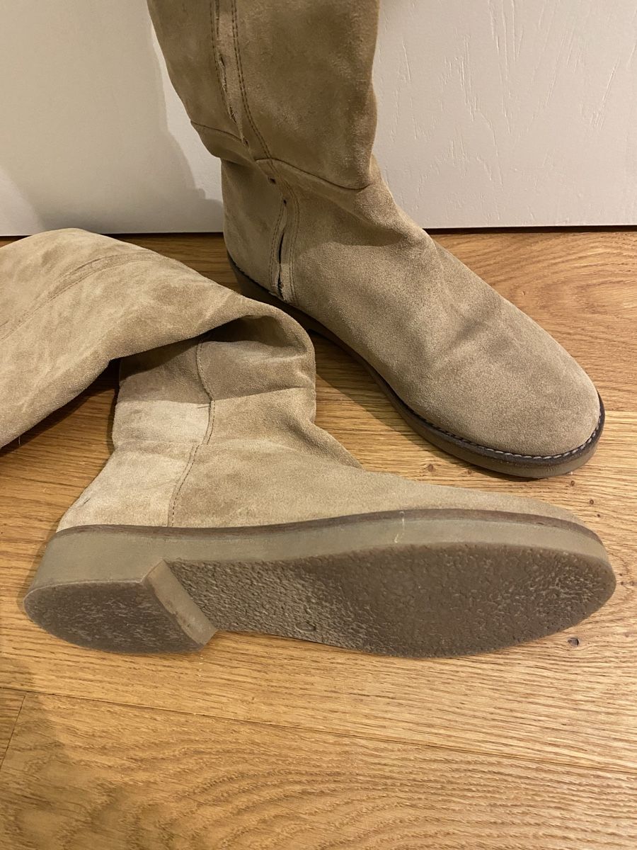 Zara Damenschuhe: Wildlederstiefel – Gebraucht aus Wetzikon ZH von purple_44 1