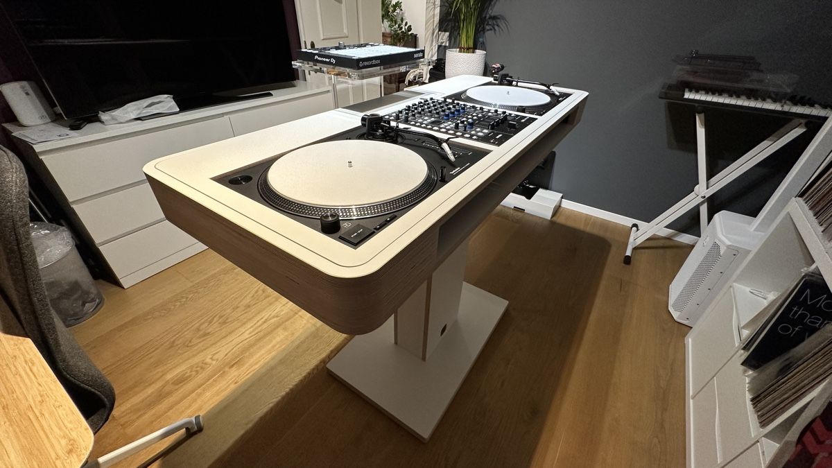 Equipement de magasin & Foires: Hoerboard Stereo T. - DJ Booth – Neuf (Voir description) à Chur par den_ml2z 2