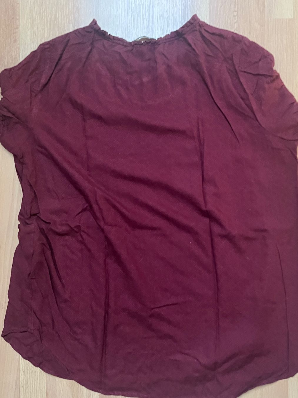 Vero Moda T-Shirts: Blusen- T-Shirt Vero Moda – Gebraucht aus Strengelbach von Lucaernest 2