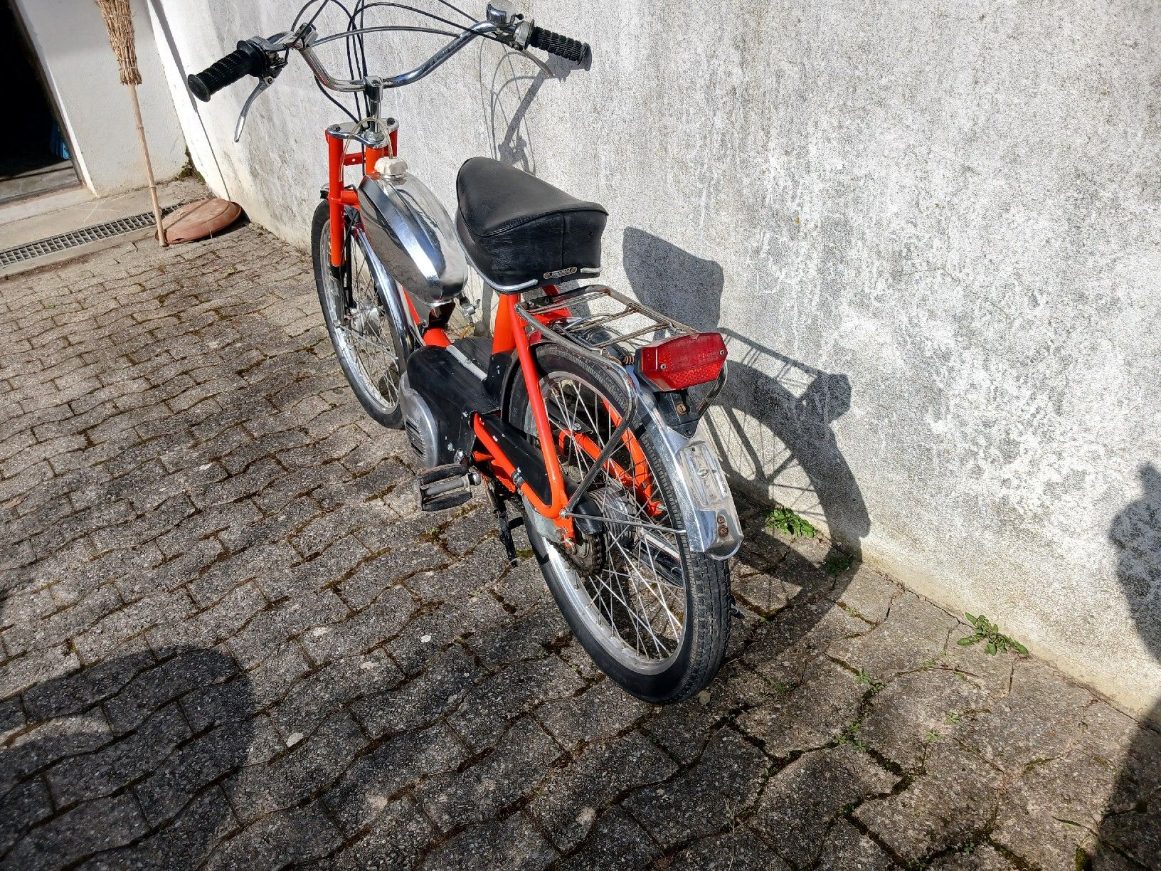 Velux Mofas: puch velux x30 – Defekt aus Chavannes-des-Bois von Pointeau 9