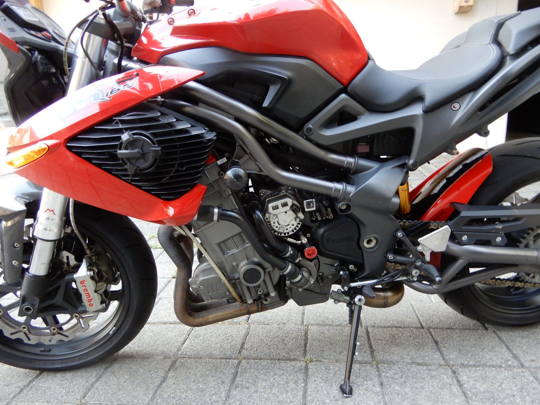 Benelli Strasse: Benelli TNT R 160 – Defekt aus Belp von Furano 6