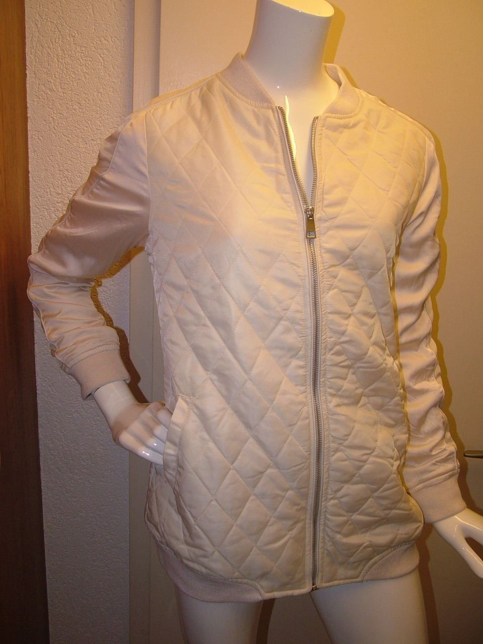 Stradivarius Giacche: Jacke von Stradivarius,  Gr. M, perlweiss %% – Usato da Nunningen venduto da Fashion-Ave51 1