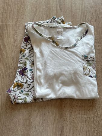 Kurzarm Pyjama mit Capri Hose mit Blumenmuster Gr. 36/38