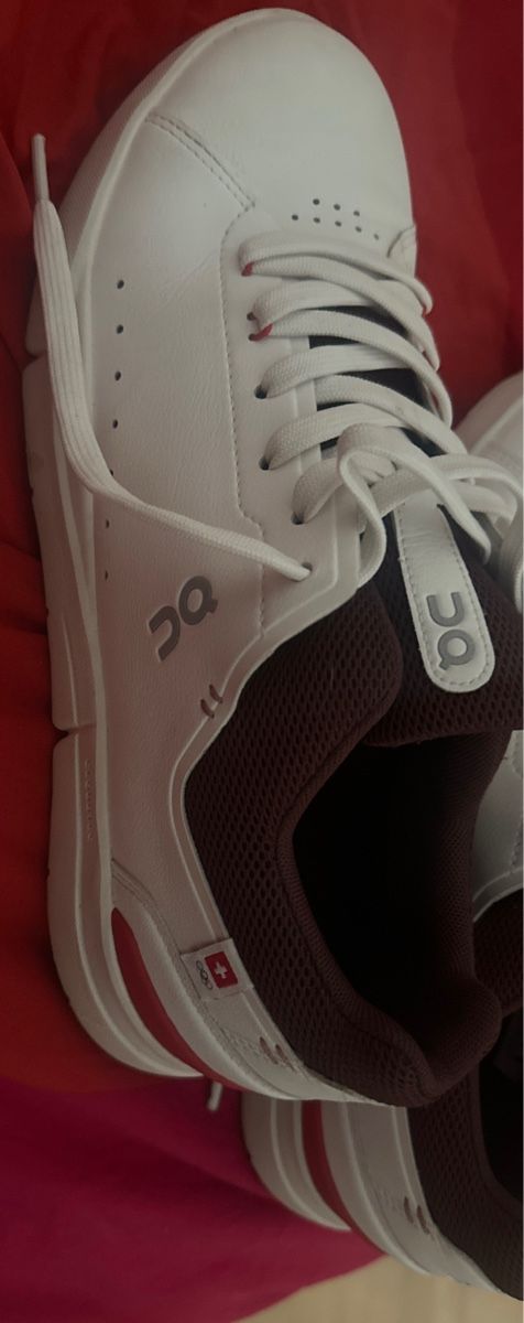 On Scarpe da uomo: On "The Roger" Swiss Olympic Sneaker – Usato da Oberwil-Lieli venduto da iv-xii-1986 1