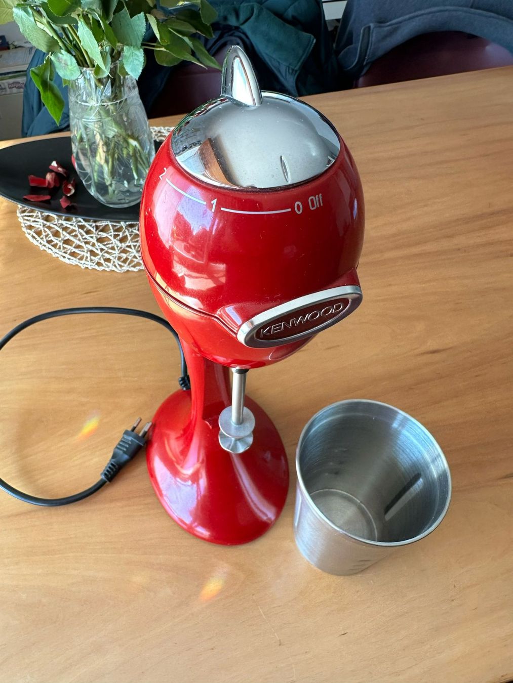 Kenwood Elettrodomestici da cucina: Kenwood Spindle Drinks Maker Mixer – Usato da Burgdorf venduto da interstellar2 2