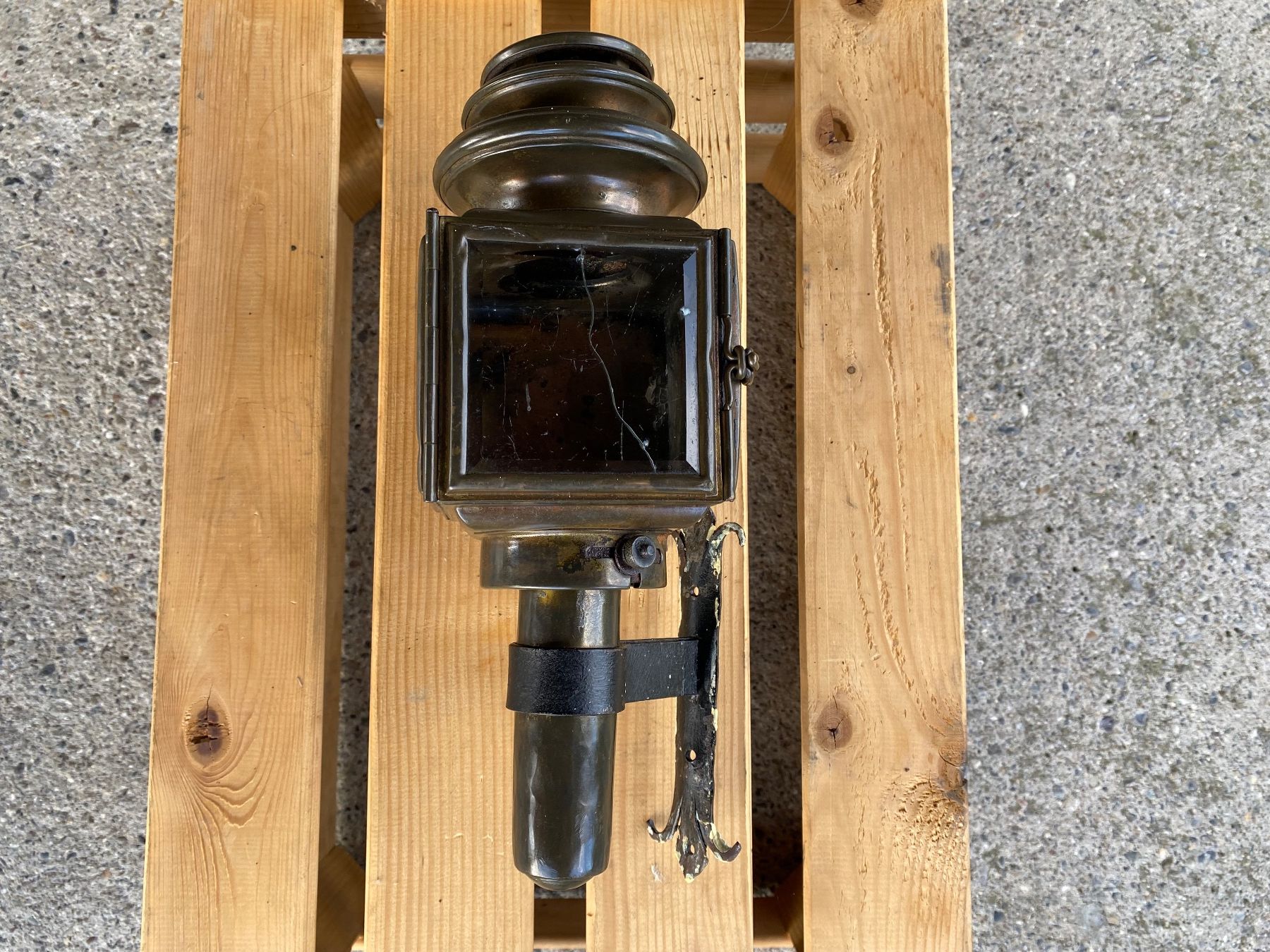 Lampen: seltene antike Ford Oldtimer Lampe aus den USA – Gebraucht aus Feldbach von Fea1 1