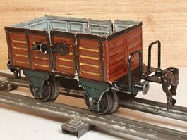 Schöner und uralter Märklin offener Güterwagen in Spur 0