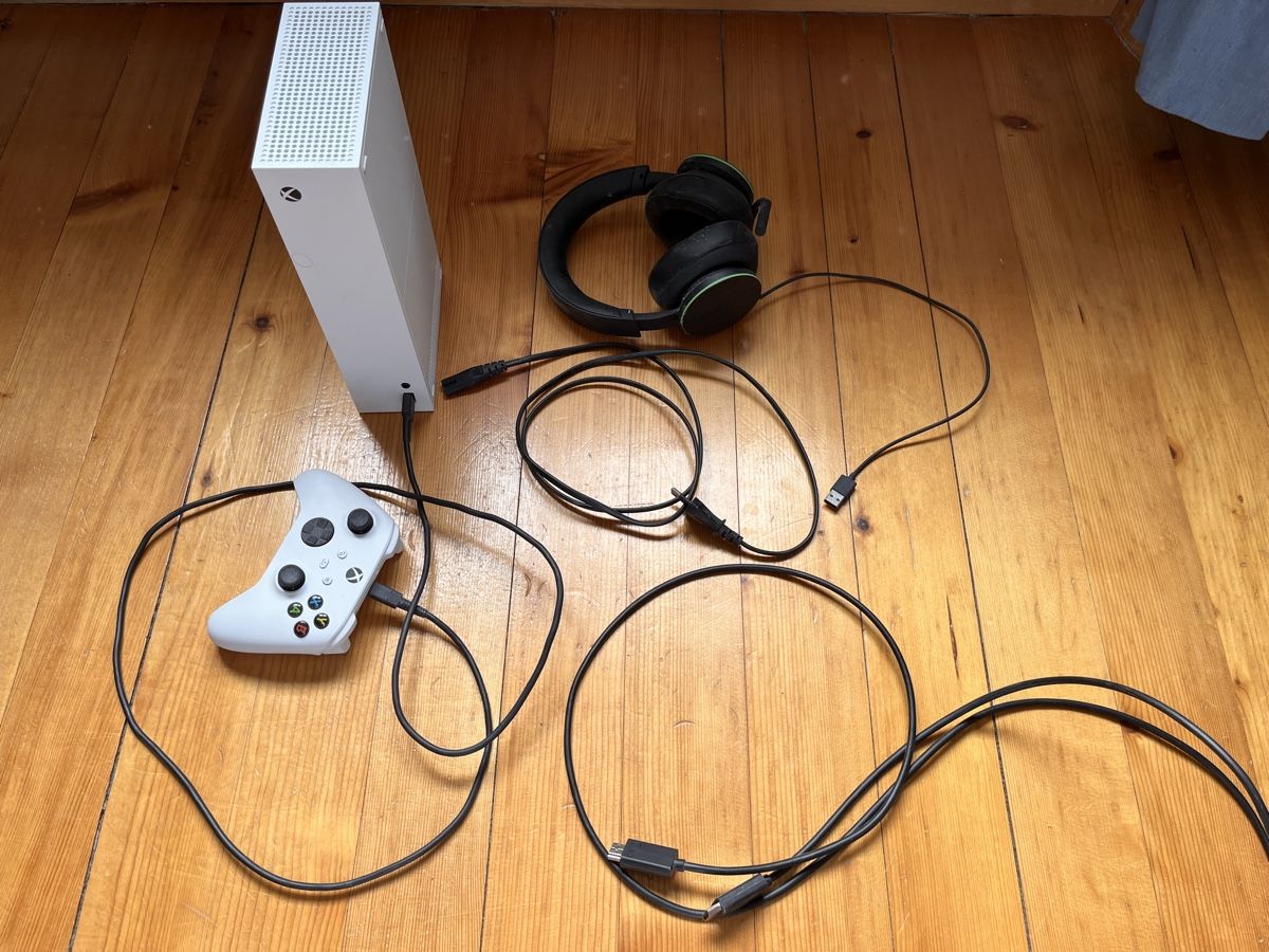 Microsoft Console: Xbox Series S – Usato da Duillier venduto da bil_9fxg 4