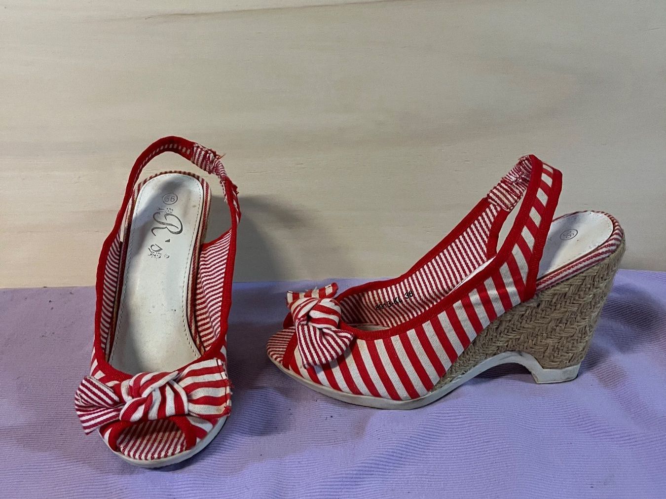 Chaussures femmes: Sommerschuhe – D'occasion à Reigoldswil par tan_wh69