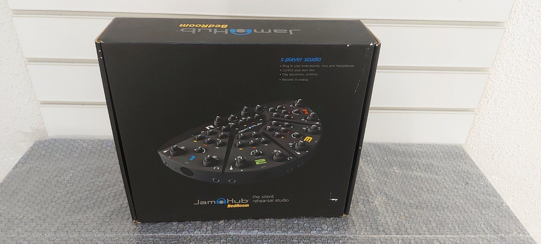 Musikinstrumente: JamHub Bedroom Silent Rehearsal Studio – Gebraucht aus Glattbrugg von Swissmusik