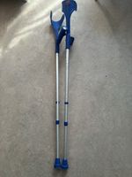 Paar Unterarmgehstützen Aluminium blau verstellbar gebraucht