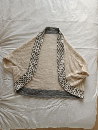 Beautiful crop jacket / Bolero