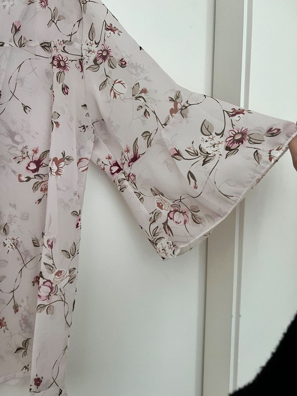 Camicette: Feminine Bluse mit Blumenmuster Gr. M – Usato da Zürich venduto da lexi_alex 3