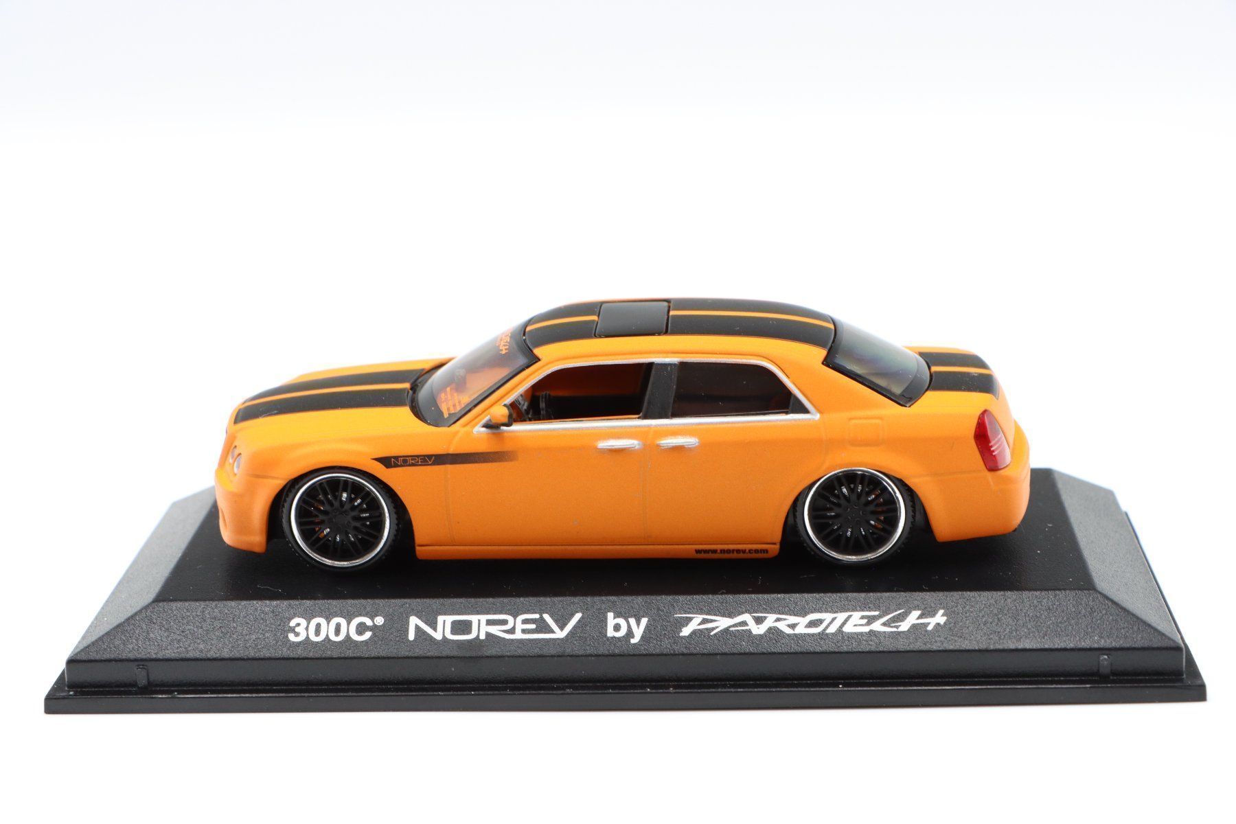 Chrysler Modellini d'auto: Chrysler 300C Parotech 2007 1:43 Norev – Nuovo e nell'imballaggio originale da Bühl b.Aarberg venduto da modelldiecast 6