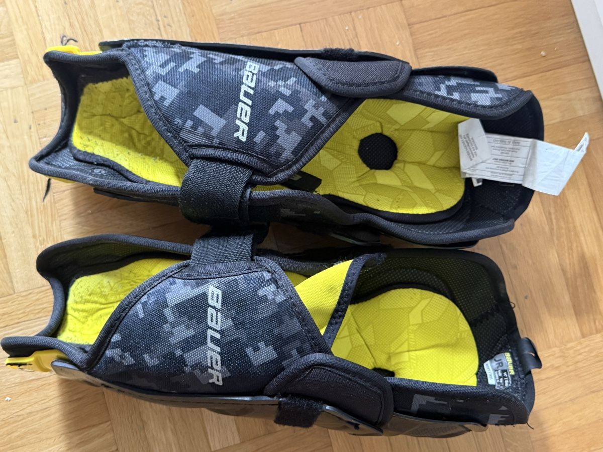 Bauer Protezioni & Imbottiture: Bauer Eishockey Schoner Jr. 11" / 28cm – Usato da Au (ZH) venduto da Arbeitsameise 2