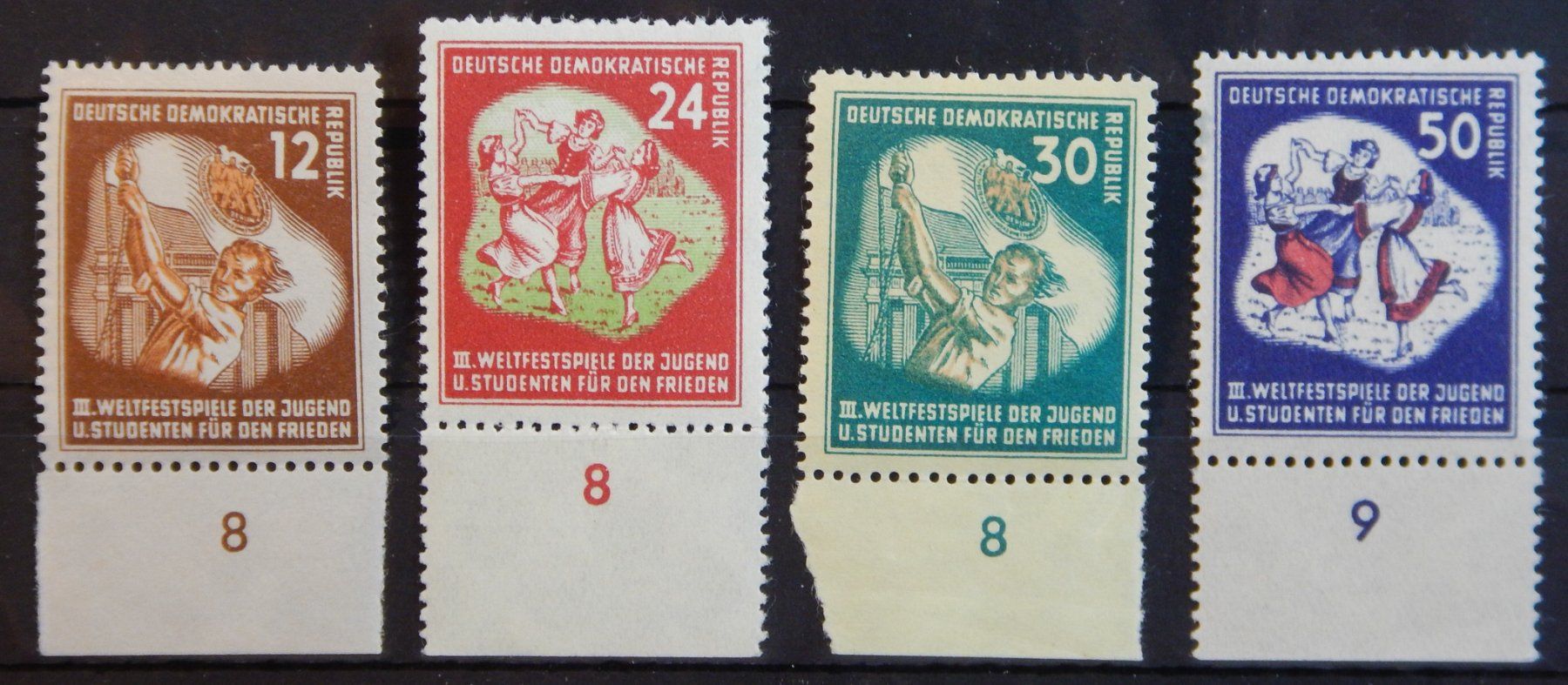 Tutti i francobolli: DDR Kat. 289-292 ** 1951 Kat. 65 Euro – Usato da Zürich venduto da Muehlekauf