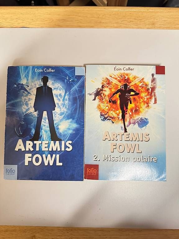 Libri: Artemis Fowl Tomes 1 & 2 – Usato da Zürich venduto da martinfel