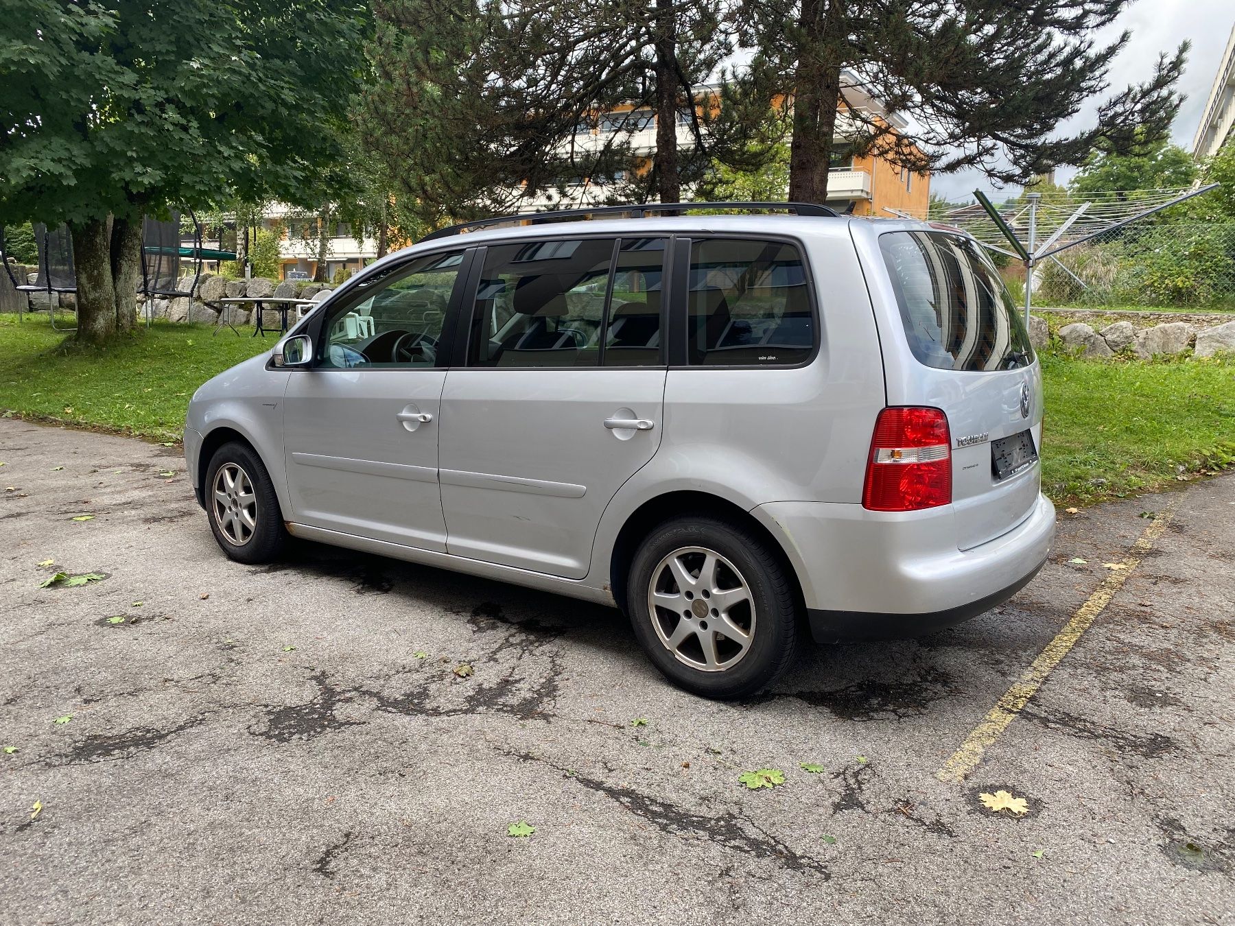 VW Automobili: VW Touran Export – Usato da Einsiedeln venduto da F.Zeqiri