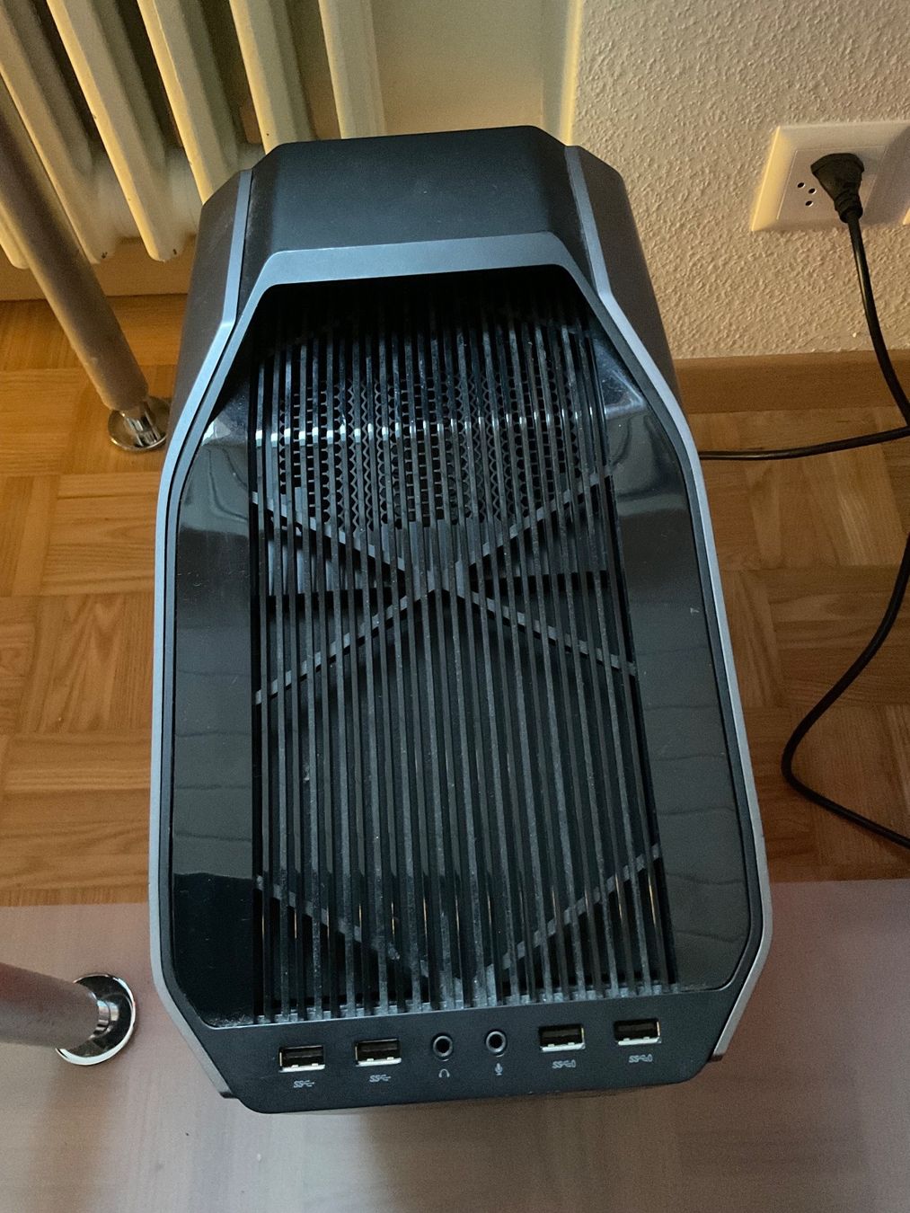 Alienware PCs: Gaming PC Alienware Aurora R5 Top Zustand – Gebraucht aus Malters von  5